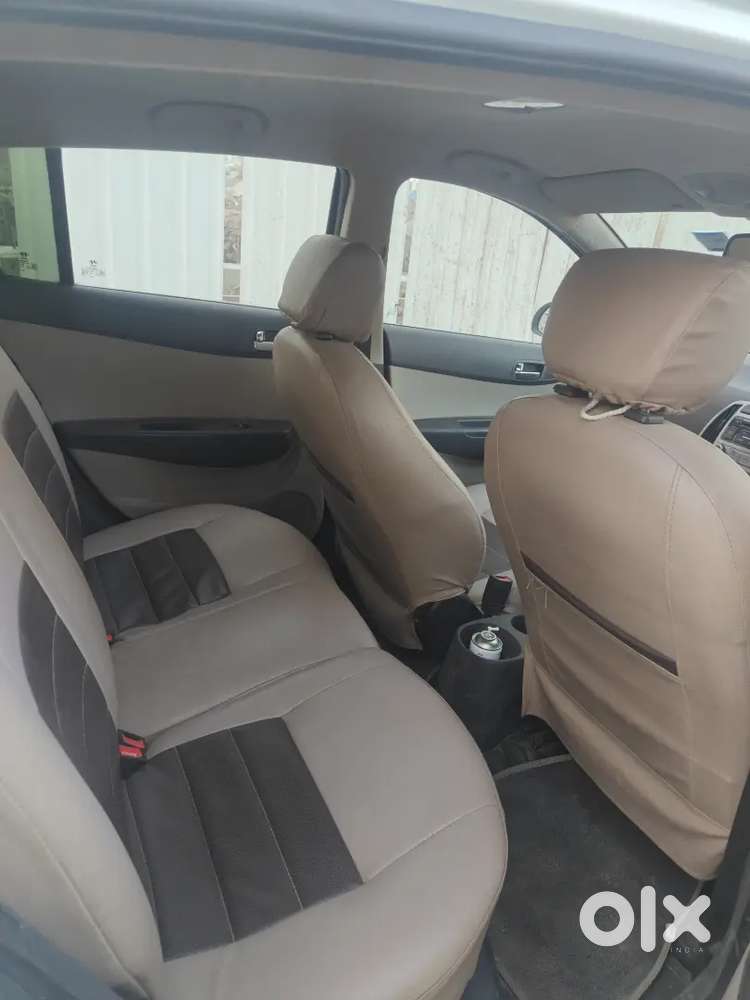 Hyundai I20
2012
Sportz 1.2 
Petrol + Cng
1st Owner
Only 77000/- Km