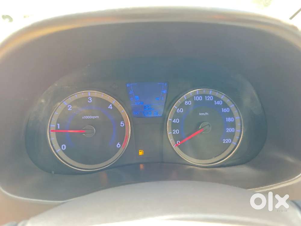 Hyundai Verna Fluidic 1.6 Crdi Sx, 2015, Diesel