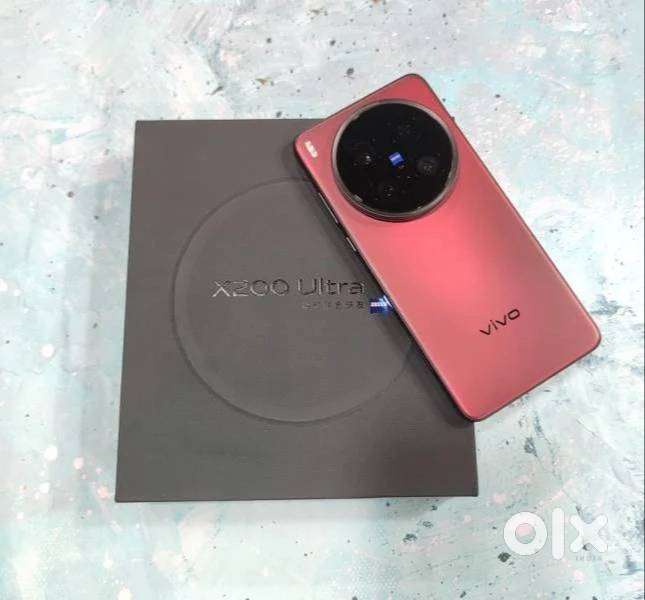 Chinese Vivo X200 Ultra 5G Red and Silver BLR111111 - Mobile