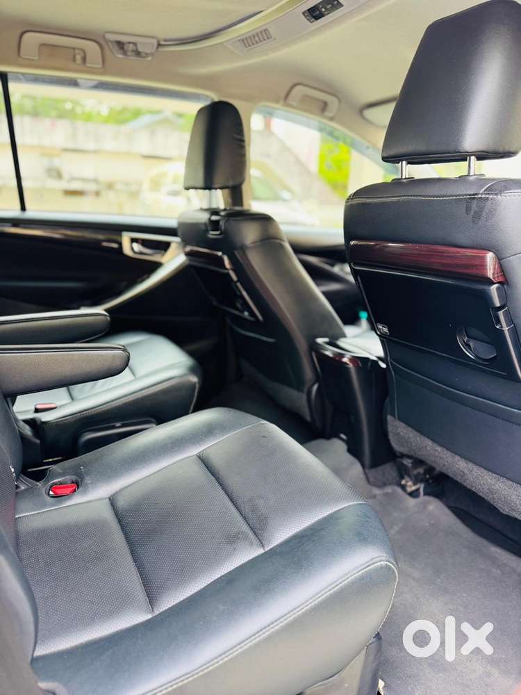Toyota Innova Crysta 2022 Diesel Manual