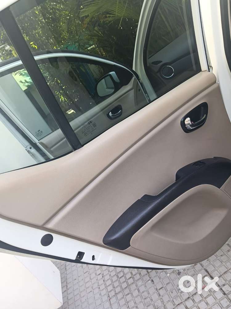 Hyundai I10 Petrol Manual 2011