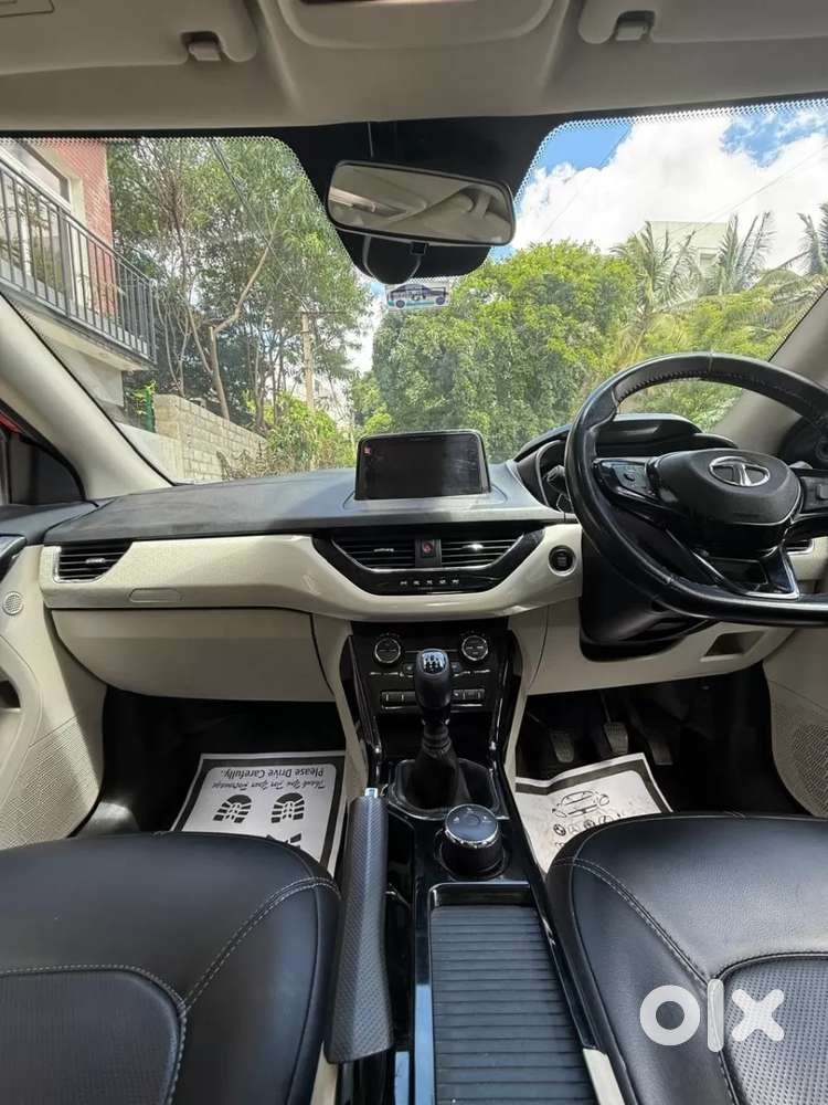 Tata Nexon 1.5 Revotorq Xz Plus Hs Dark Edition, 2022, Petrol