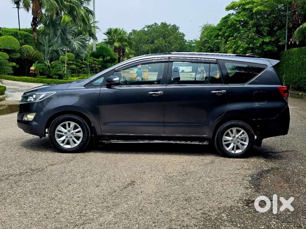 Toyota Innova Crysta 2.4 G Mt 7 Str, 2020, Diesel