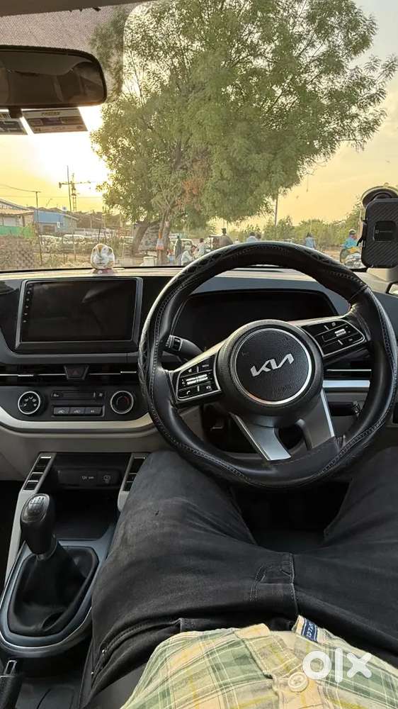 Kia Carens Premium Diesel 7 Str 2023