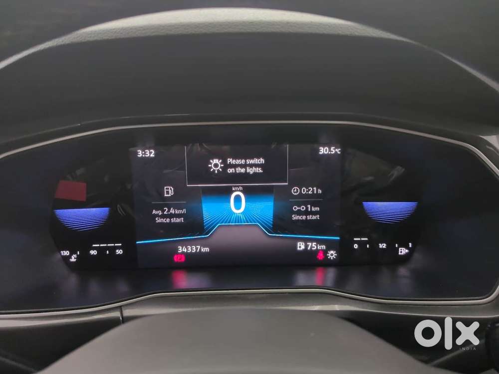 Volkswagen Taigun Topline 1.0 Tsi At (electric Seats), 2022, Petrol