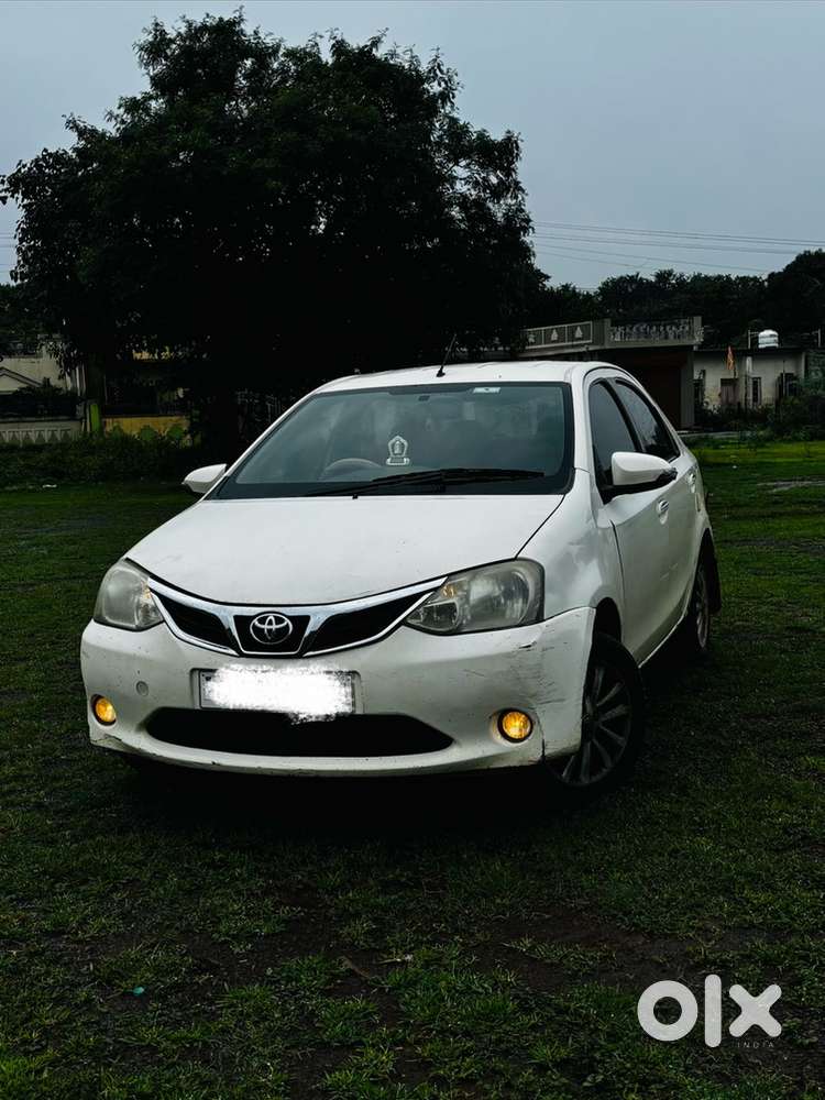 Toyota Etios 2013 Petrol Well Maintained