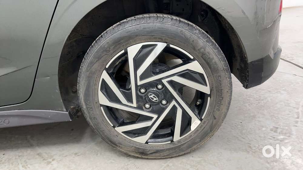 Hyundai New I20 1.2 Asta (o) Ivt, 2023, Petrol