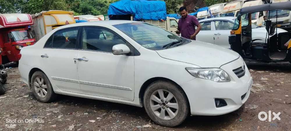 Toyota Corolla Altis 2010