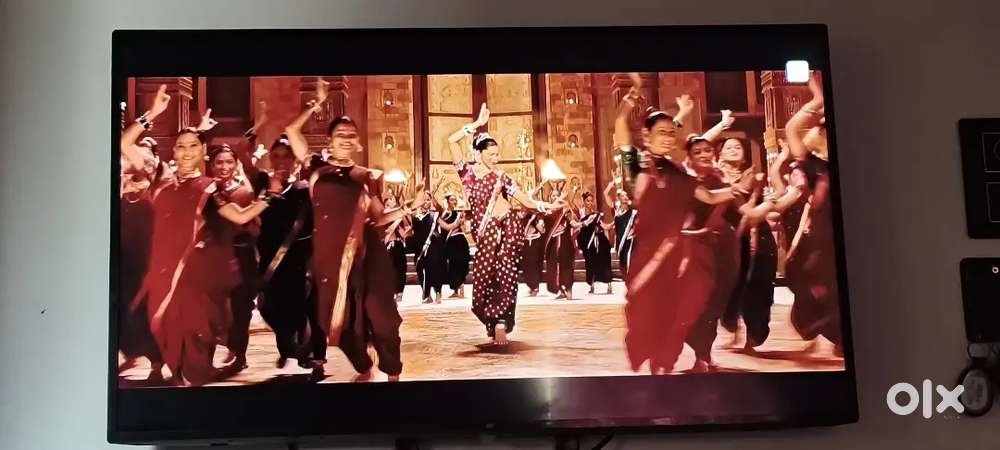 MI tv 43 inches