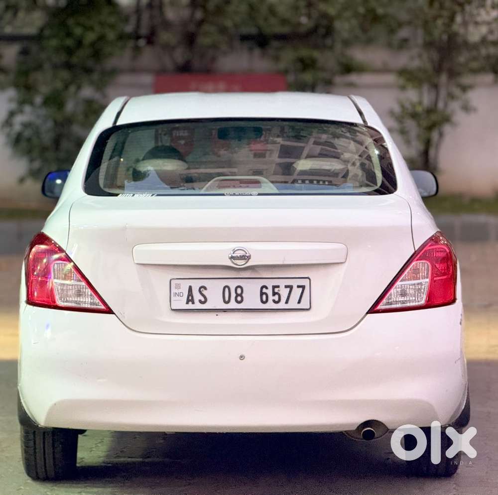 Nissan Sunny Special Edition, 2012, Petrol