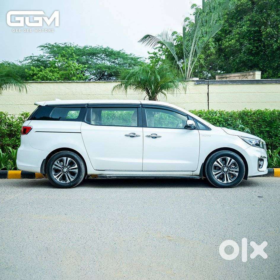 Kia Carnival Premium, 2021, Diesel