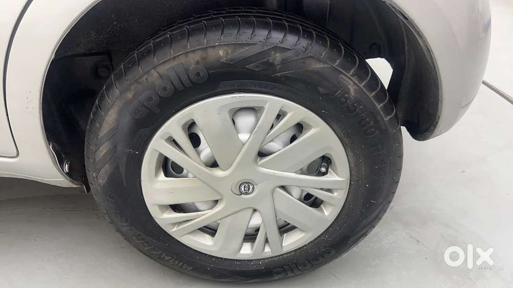 Maruti Suzuki Ritz Lxi, 2013, Petrol