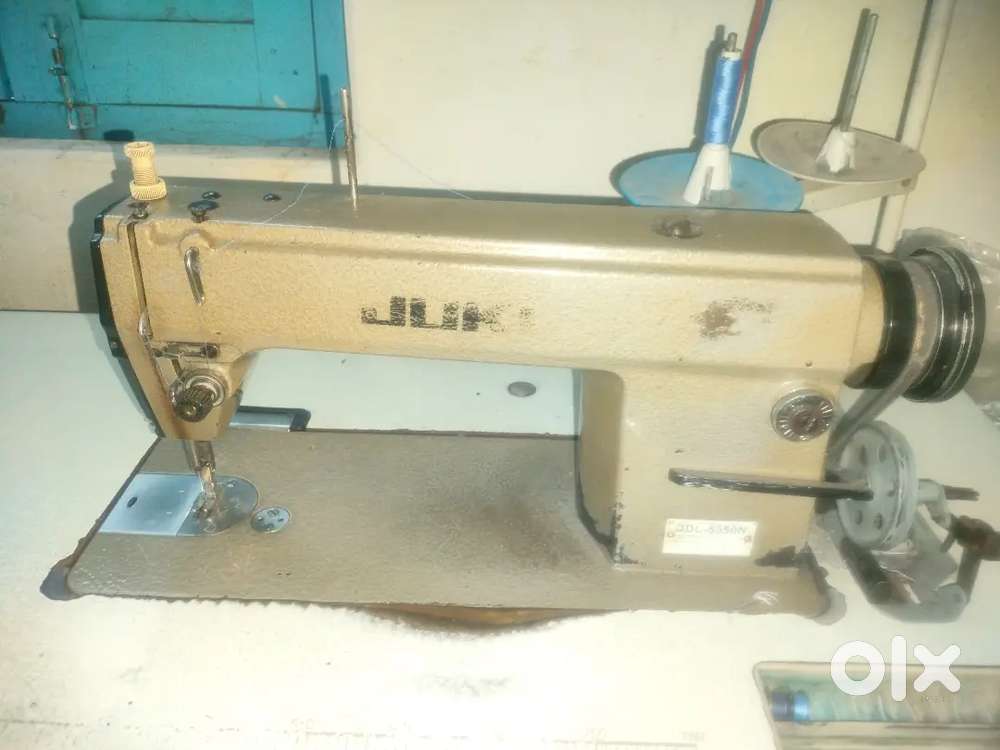 Juki silai machine with smart motor.