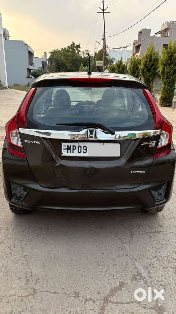 Honda Jazz V Automatic, 2016, Petrol