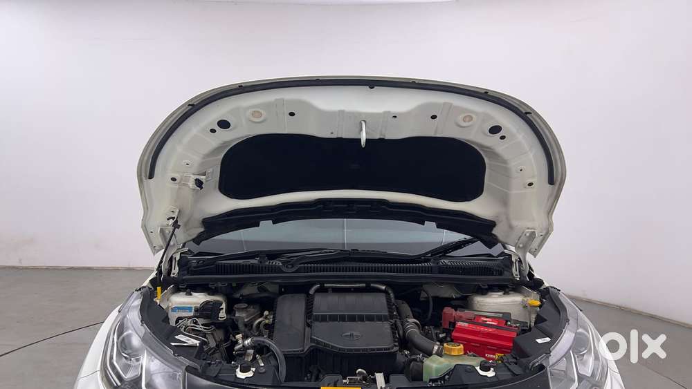 Tata Nexon 1.5 Revotorq Xz Plus Hs Dual Tone, 2022, Diesel