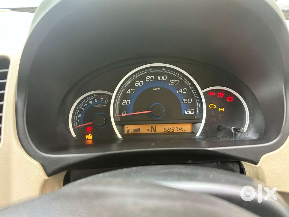 Maruti Suzuki Wagon R Vxi Amt1.2, 2017, Petrol