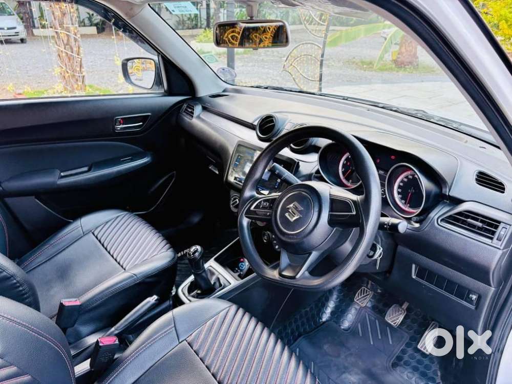 Maruti Suzuki Swift Vxi Optional, 2022, Petrol