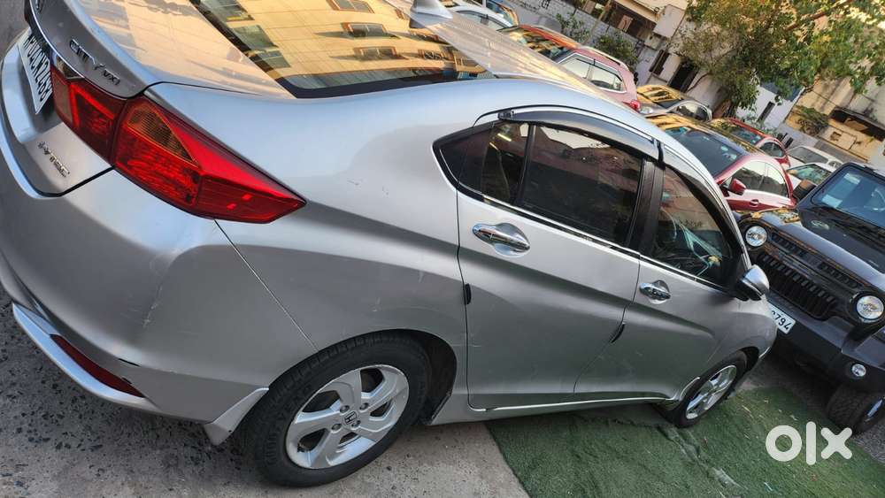 Honda City V At Sunroof I-vtec, 2014, Petrol