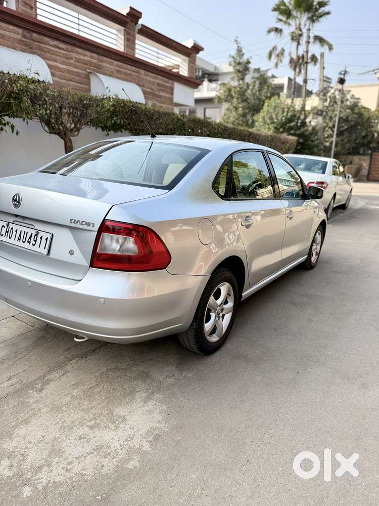 Skoda Rapid 1.6 Mpi Ambition, 2013, Petrol