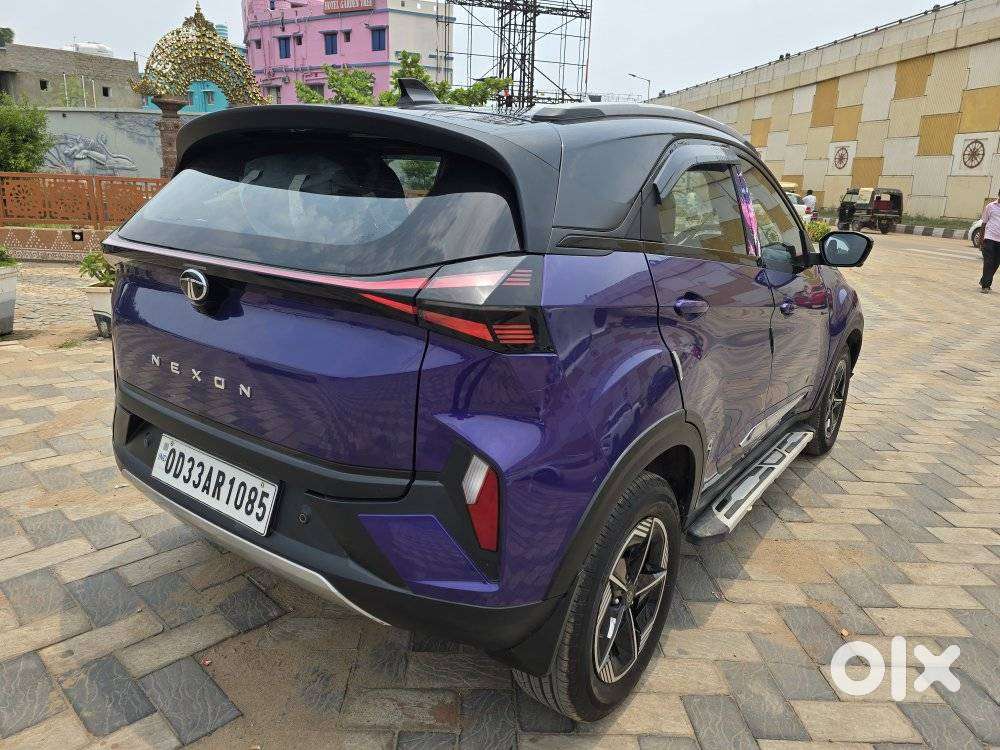 Tata Nexon Fearless Plus Purple 1.5 Revotorq Diesel 6amt Dual Tone, ..