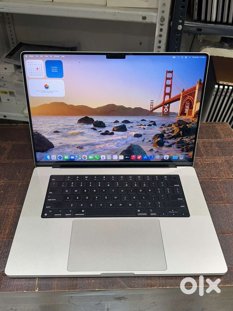 Macbook pro 16 inch , M1 Max chip 2021 , 64gb ram / 1tb ssd
