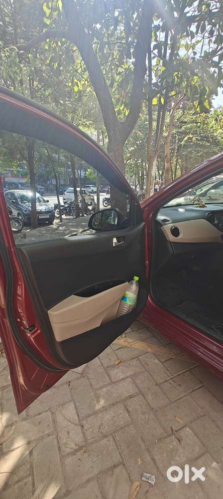 Hyundai Grand I10 2016 Petrol 74000 Km Driven