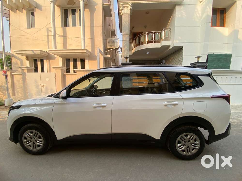 Kia Carens 1.4 Prestige 7 Str, 2023, Petrol