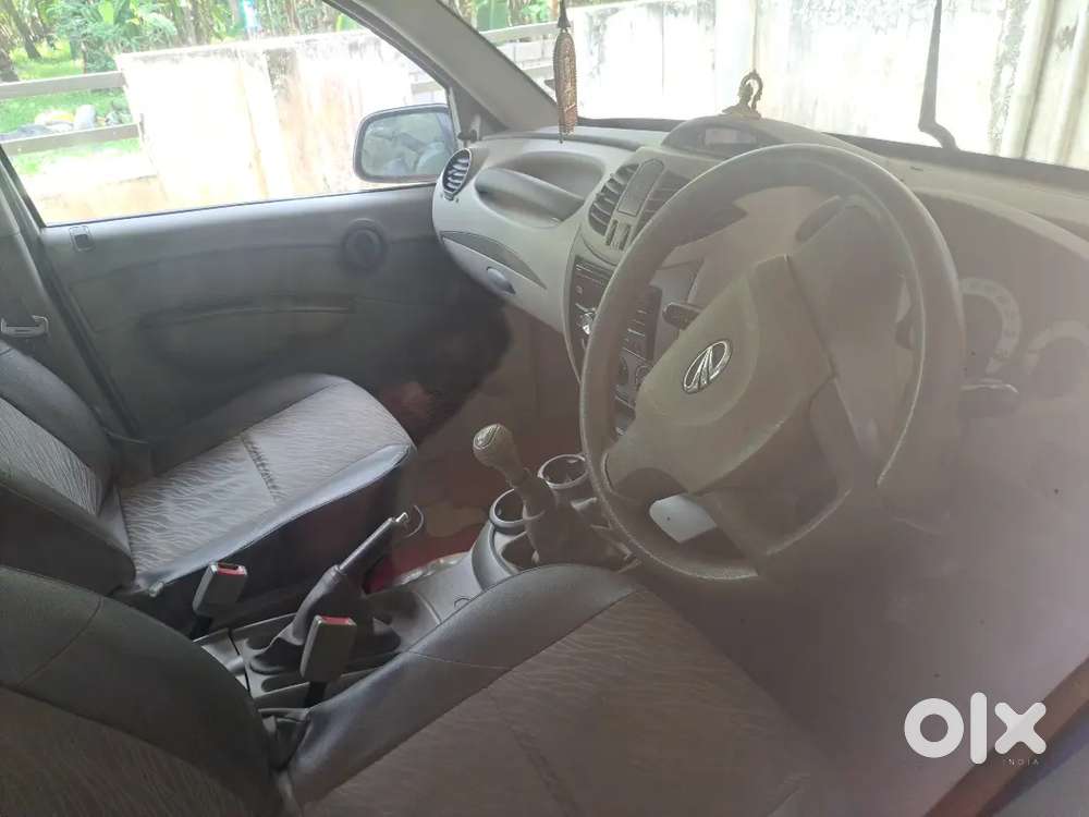 Mahindra Quanto 2012