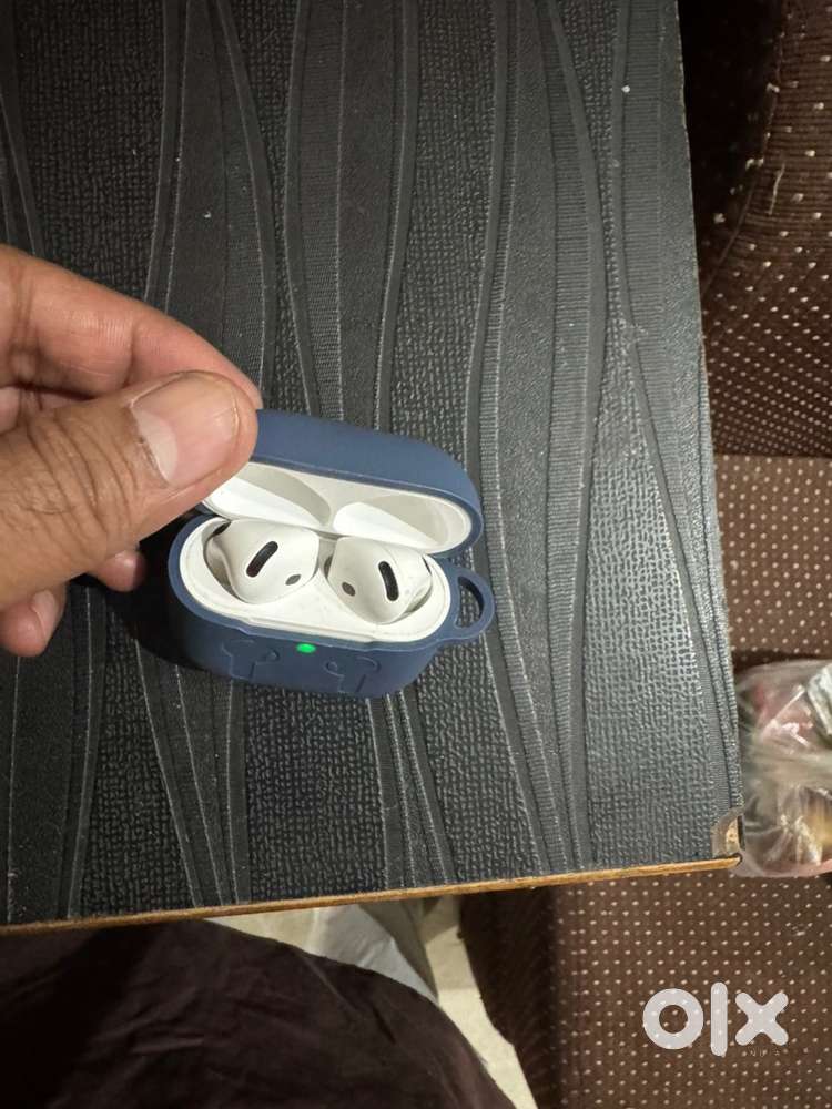 Apple Airpods -  4 ANC