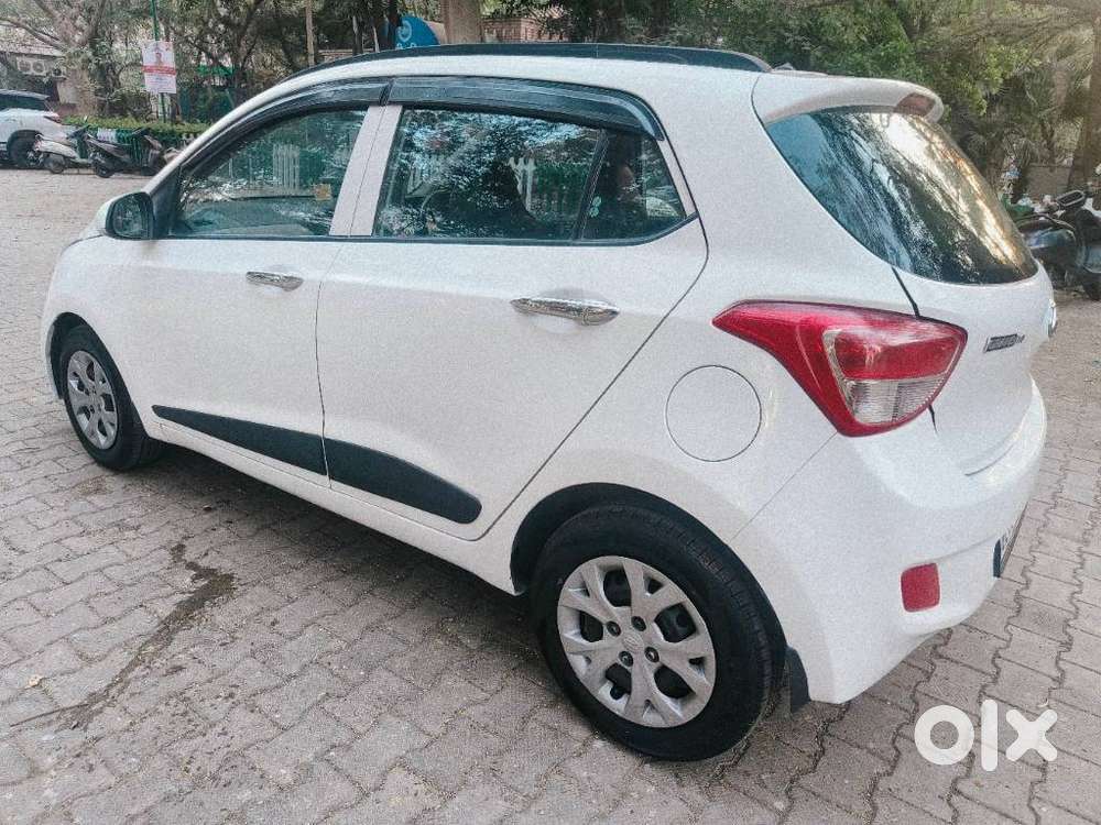 Hyundai Grand I10 2013-2016 Sportz, 2015, Petrol