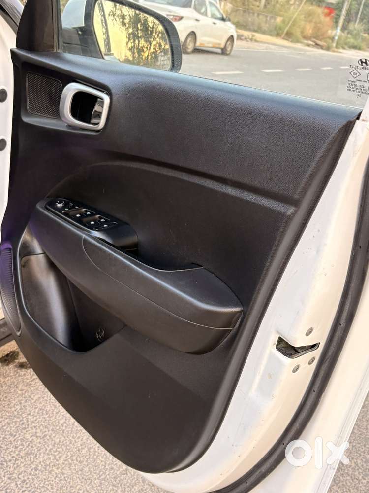 Hyundai Venue S 1.2 Petrol, 2021, Petrol