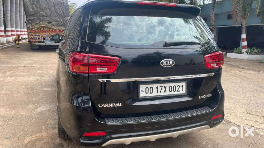Kia Carnival 7 Seater Limousine