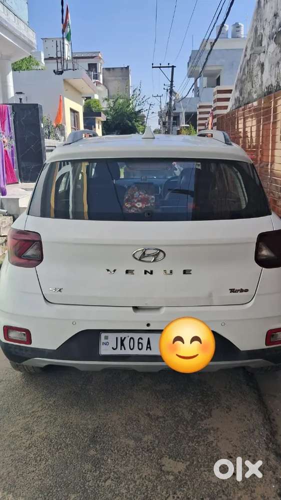 Hyundai Venue Turbo 2019, With Sunroof