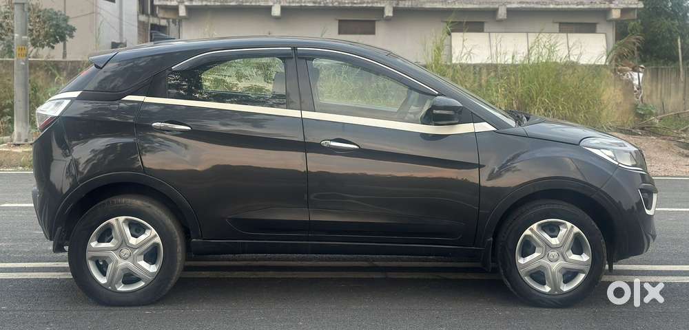Tata Nexon 1.2 Revotron Xm (s), 2019, Petrol