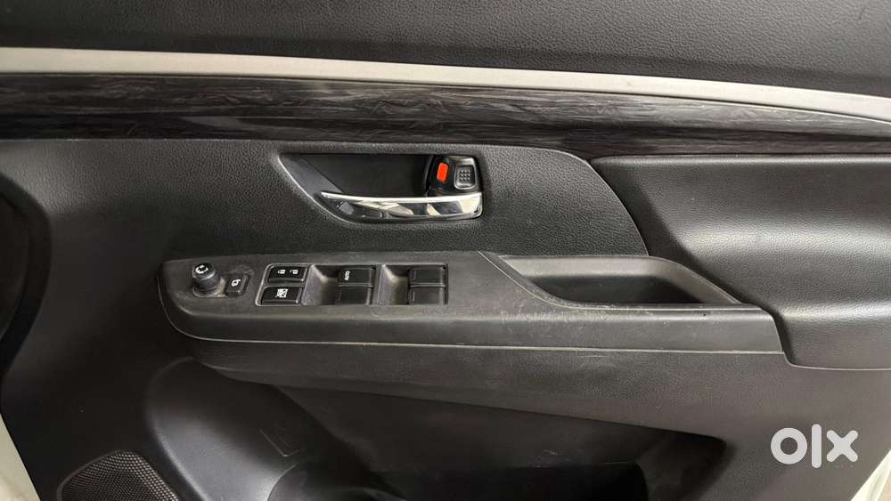 Maruti Suzuki Xl6 Alpha, 2019, Petrol