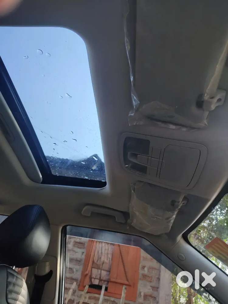 Mahindra Xuv 3xo 2025 Petrol Well Maintained