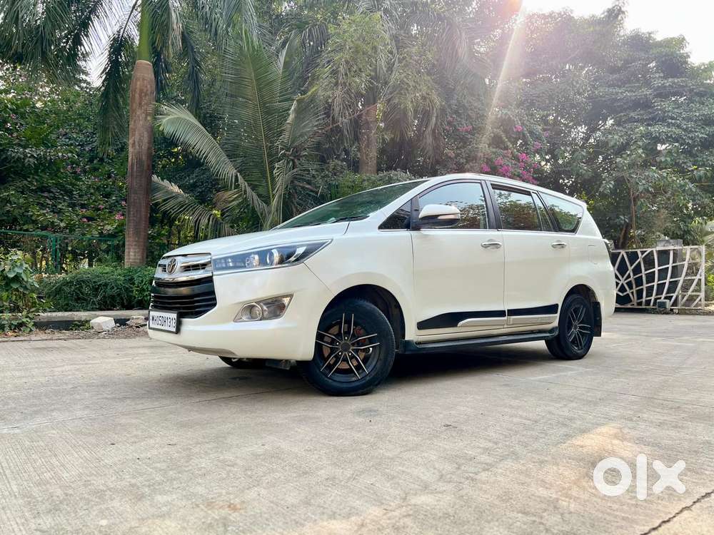 Toyota Innova Crysta 2.4 V 8 Str, 2017, Diesel