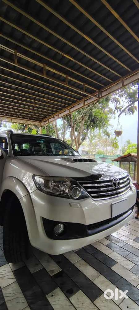 Toyota Fortuner 2013