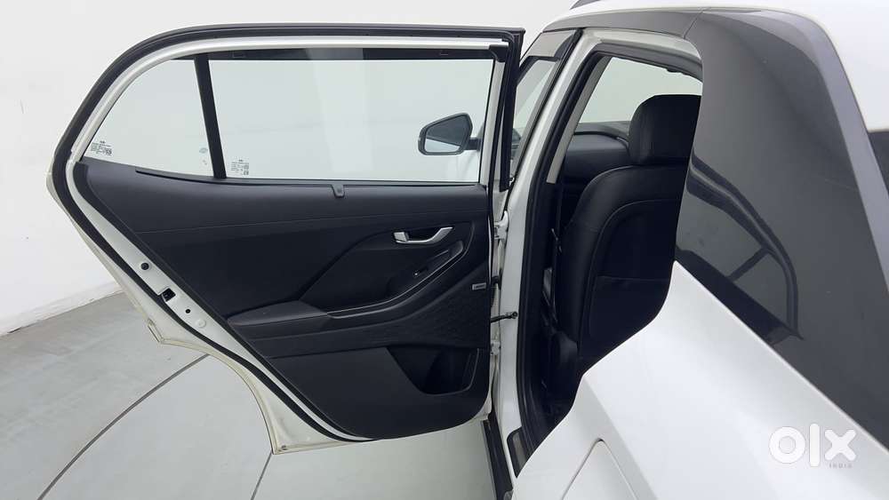 Hyundai Creta Sx (o) 1.5 Petrol Cvt Knight, 2023, Petrol