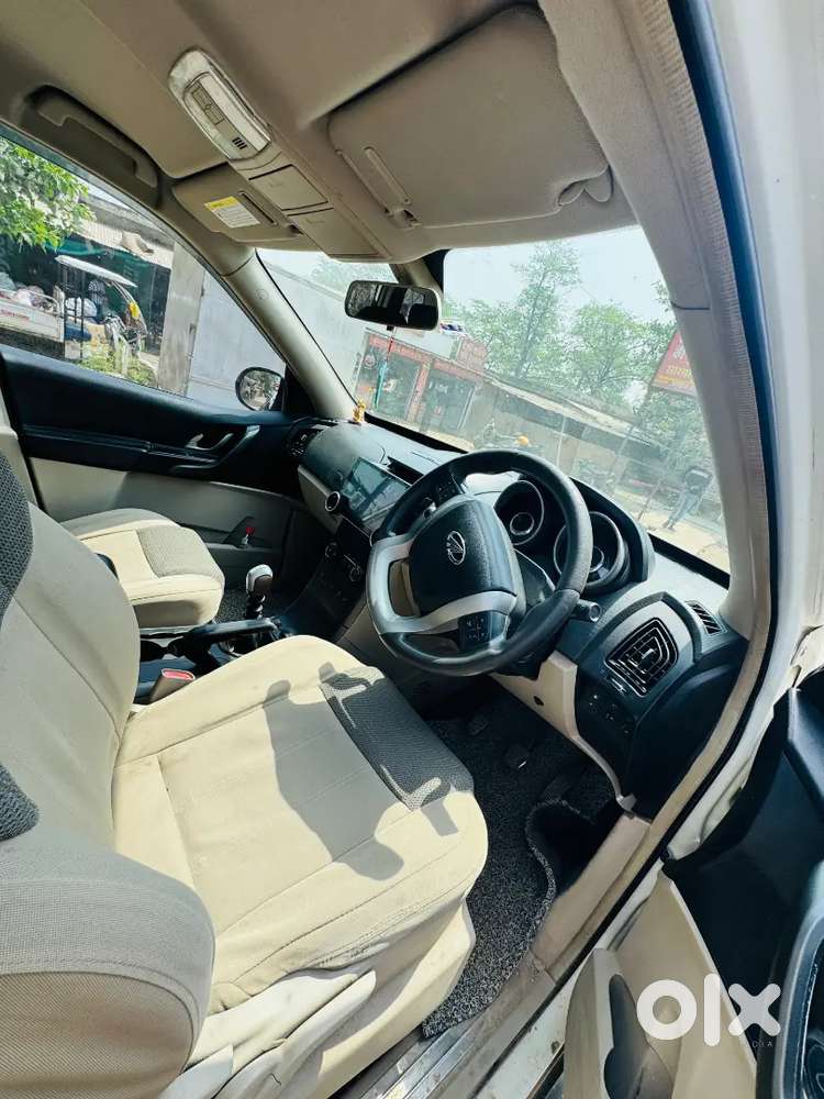 Mahindra Xuv500 2015 Diesel 75000 Km Driven