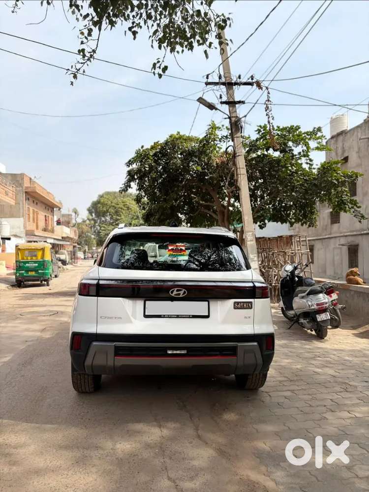 Hyundai Creta 2025 Cng + Petrol 10000 Km Driven