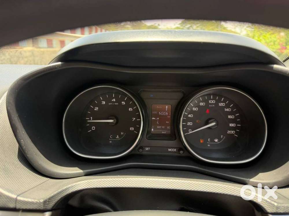 Tata Nexon 1.2 Revotron Xza Plus Premium, 2018, Petrol