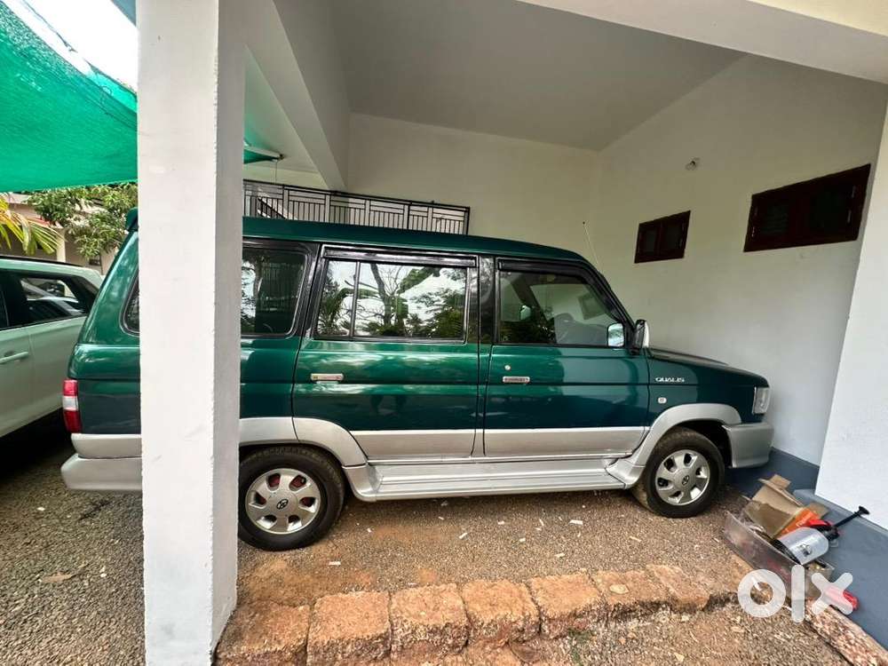 Toyota Qualis 2004