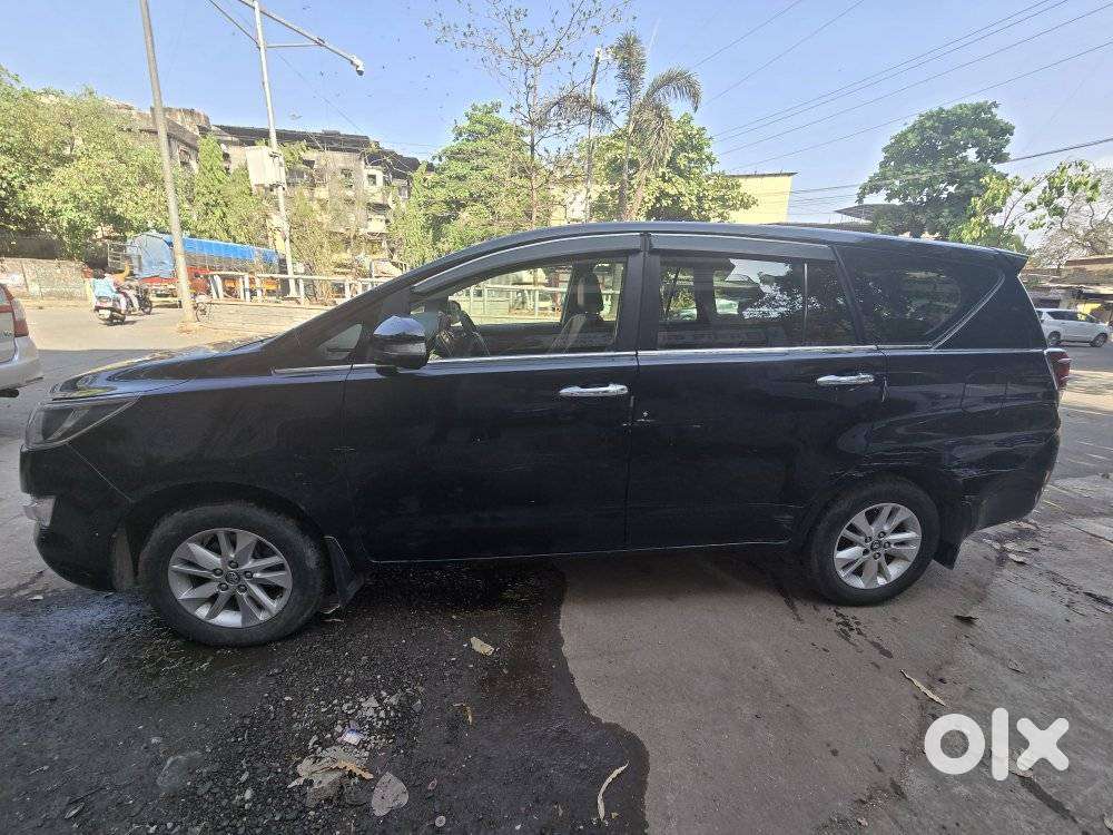 Toyota Innova Crysta G 8 Str, 2017, Diesel
