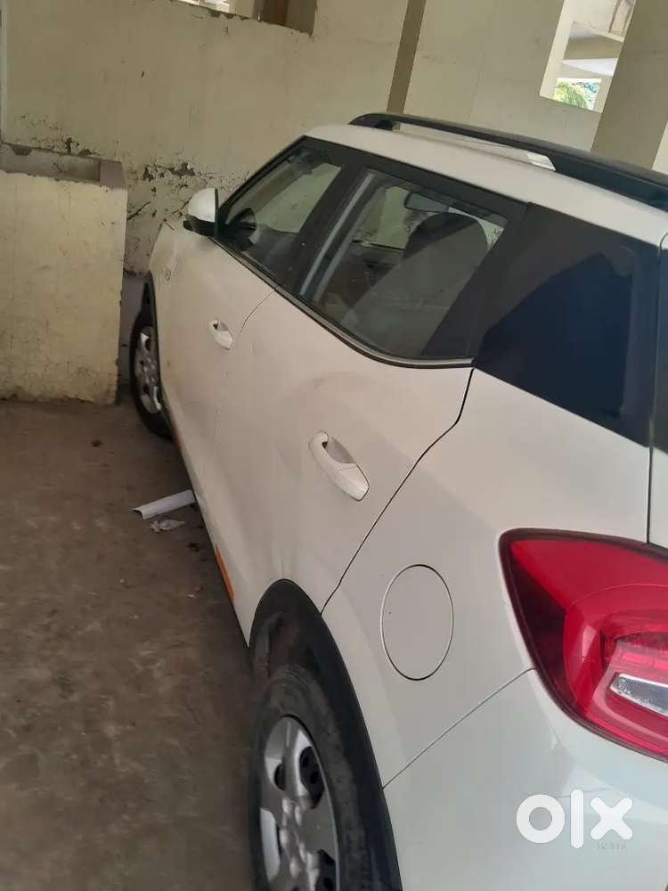 Mahindra Xuv300 2022 डीज़ल 18 Km Driven