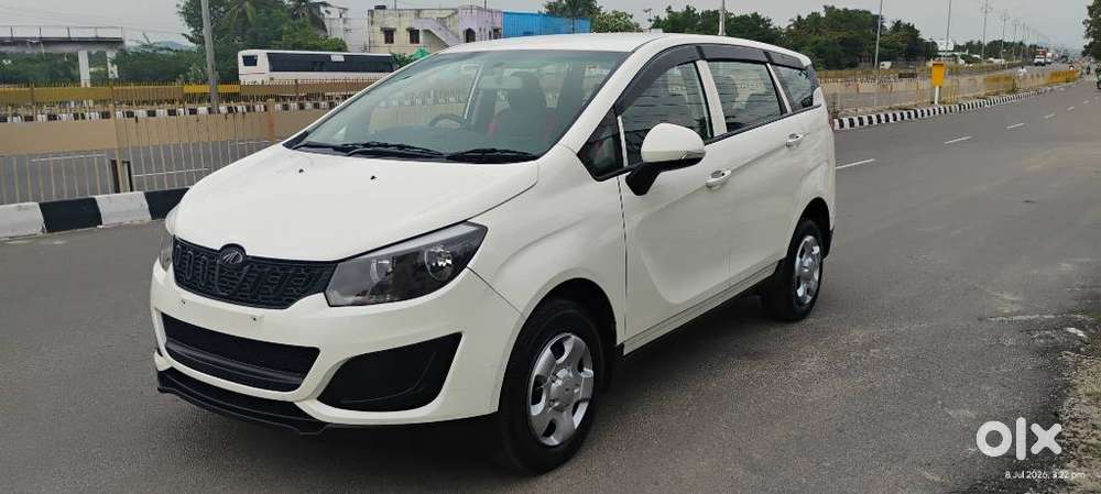 Mahindra Marazzo M4, 2020, Diesel