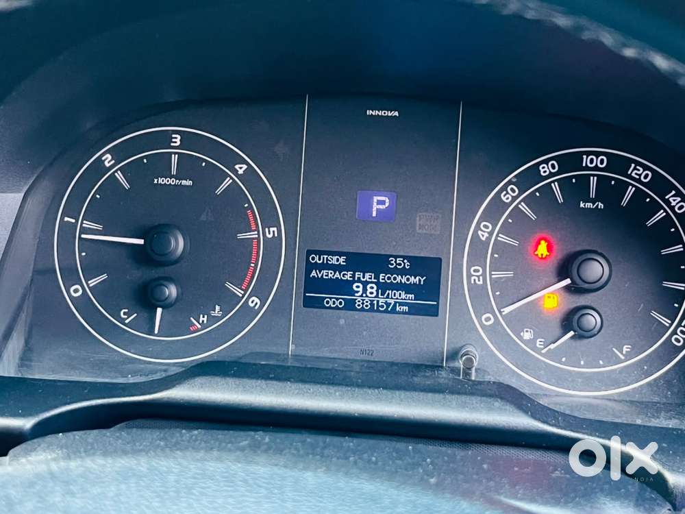 Toyota Innova Crysta 2.8 Gx At 8s, 2019, Diesel