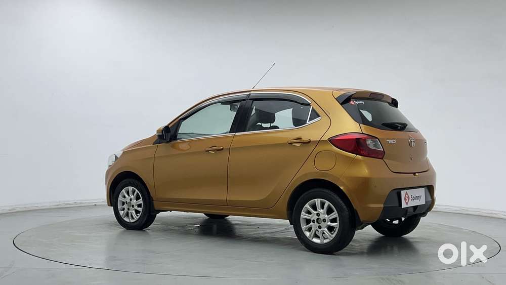 Tata Tiago Xza, 2017, Petrol