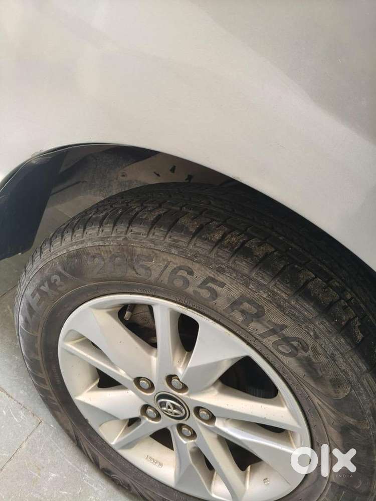 Innova Cresta 2.8 G Automatic 2017