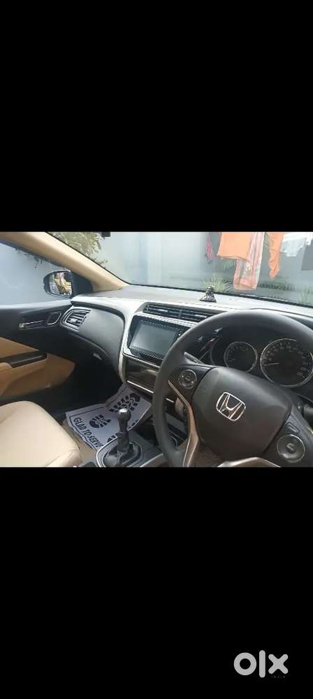 Honda City Petrol 2022 Manual First Owner